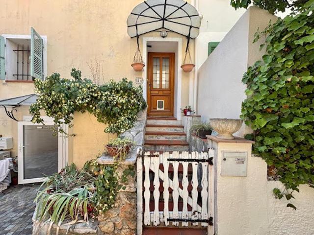 Vente Maison 3 pièces 77.91 m2 Saint Laurent du Var