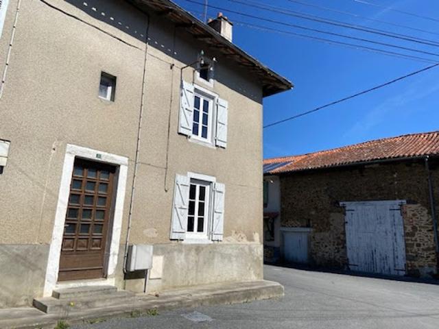Vente Maison 3 pièces 80 m2 Rochechouart
