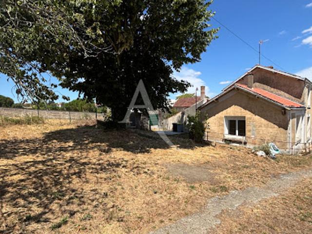 Vente Maison 3 pièces 90 m2 Fontenay le Comte