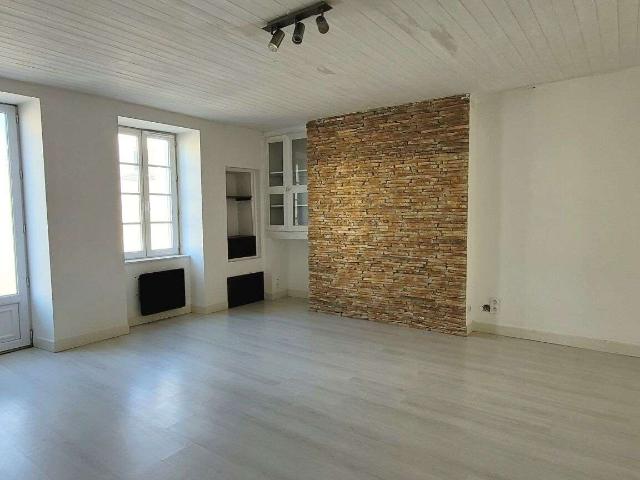 Vente maison 3 pièces Chantonnay 85