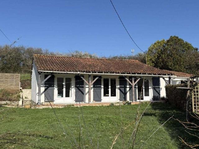 Vente maison 3 pièces Civray 86