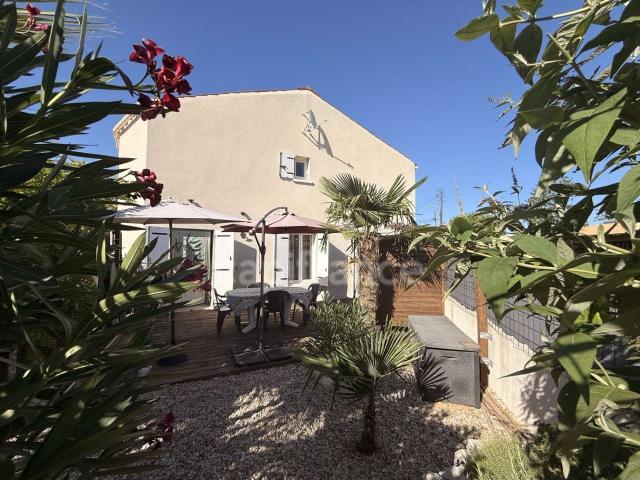 Vente maison 3 pièces Saint Saturnin du Bois 17