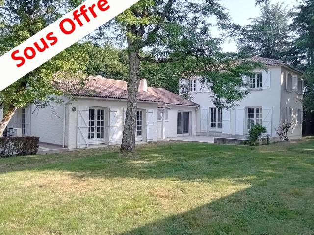 Vente maison 10 pièces Mauléon 79