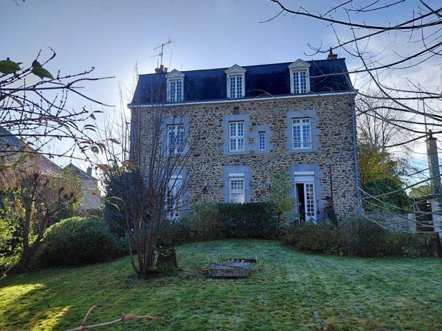 Vente maison 10 pièces Mayenne 53