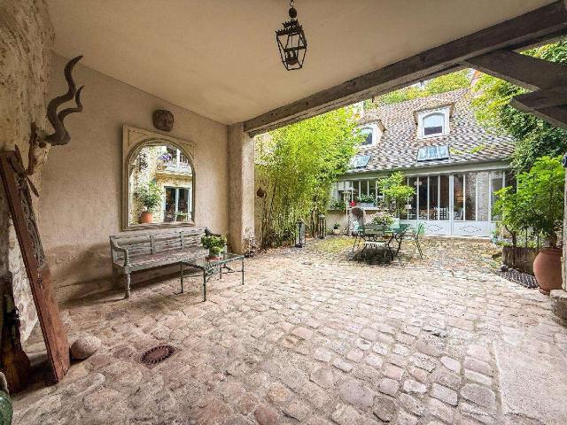 Vente maison 10 pièces Montfort l'Amaury 78