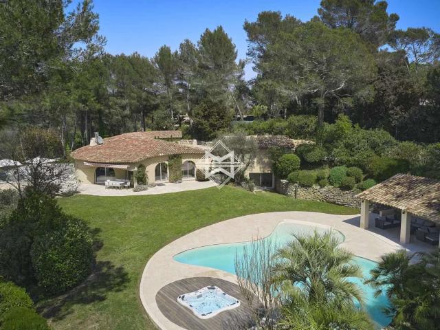 Vente maison 10 pièces Mouans Sartoux 06