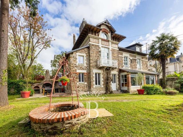 Vente maison 10 pièces Nantes 44