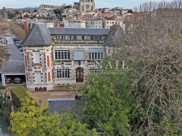 Vente maison 10 pièces Niort 79