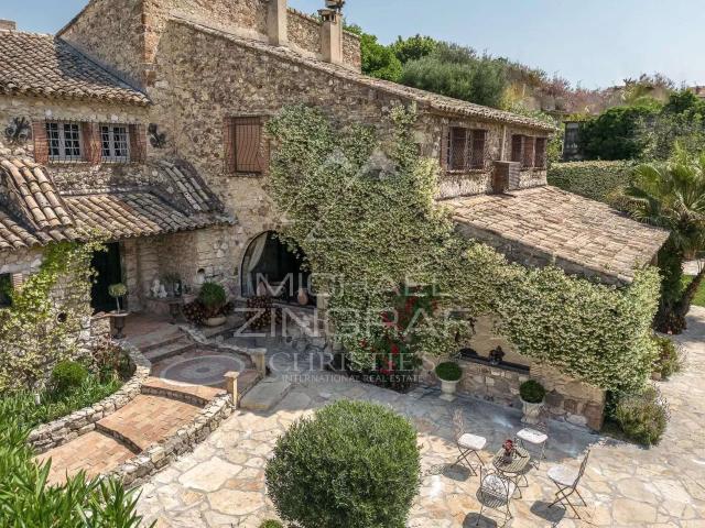 Vente maison 10 pièces Biot 06