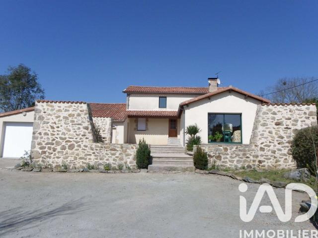 Vente maison 10 pièces Bressuire 79