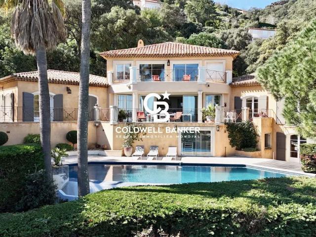 Vente maison 10 pièces Cavalaire sur Mer 83