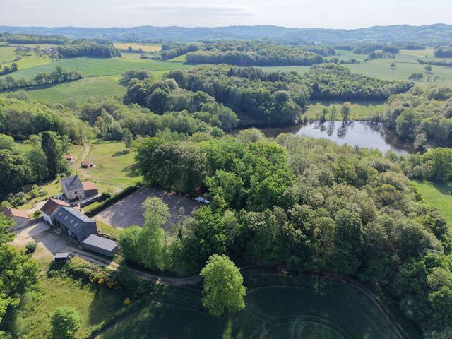 Vente maison 10 pièces Ceyroux 23