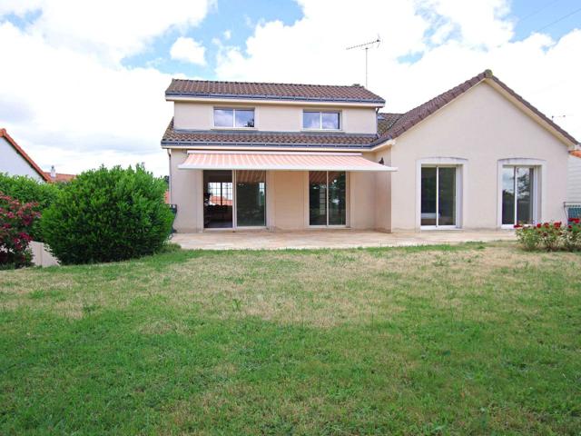 Vente maison 10 pièces Cholet 49
