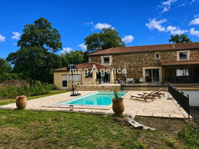 Vente maison 10 pièces Cholet 49