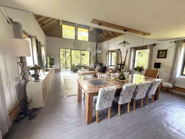Vente maison 10 pièces Cordon 74