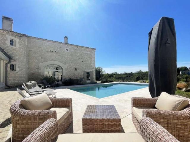 Vente maison 10 pièces Dirac 16