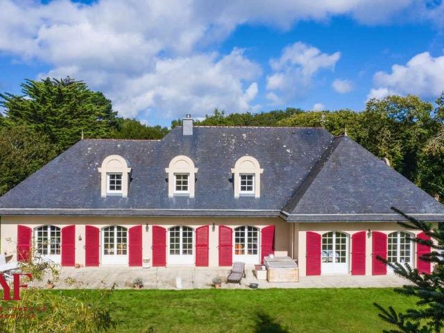 Vente maison 10 pièces Dirinon 29