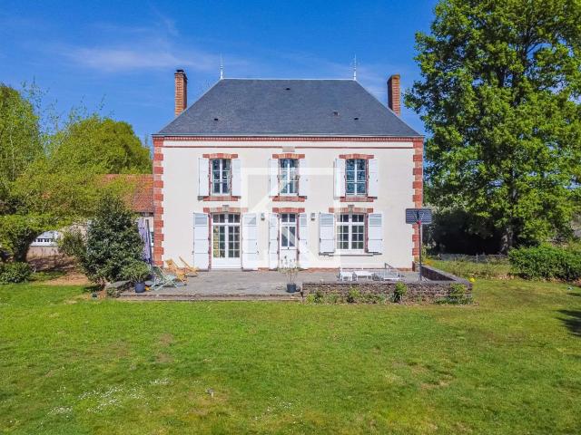 Vente maison 10 pièces Guécélard 72