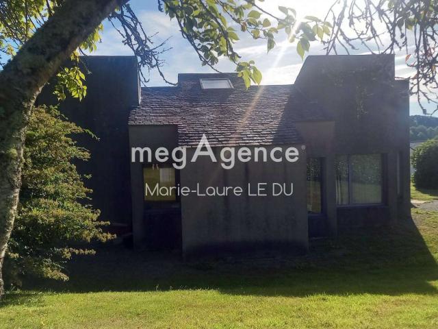 Vente maison 10 pièces Guerlesquin 29