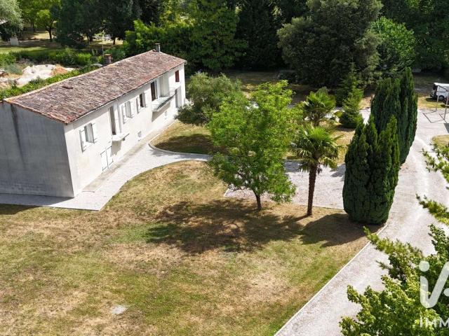 Vente maison 10 pièces Jarnac Champagne 17