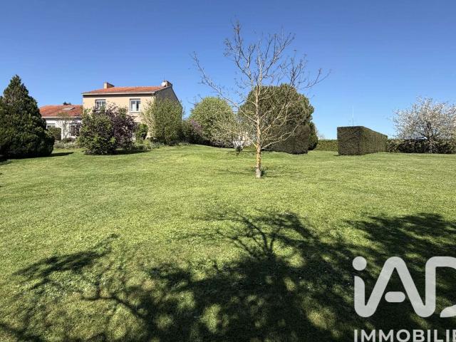Vente maison 10 pièces La Châtaigneraie 85