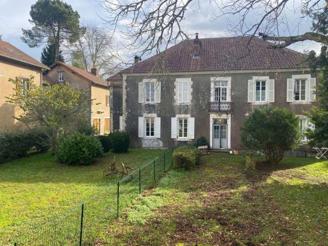 Vente maison 10 pièces Lesperon 40