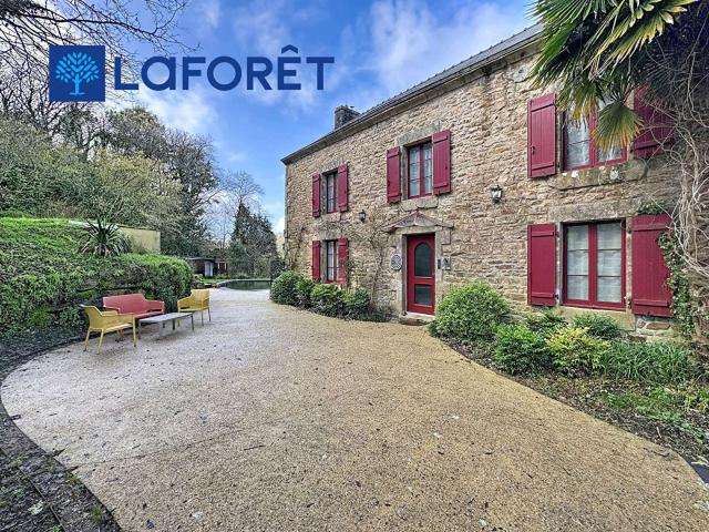 Vente maison 10 pièces Locoal Mendon 56