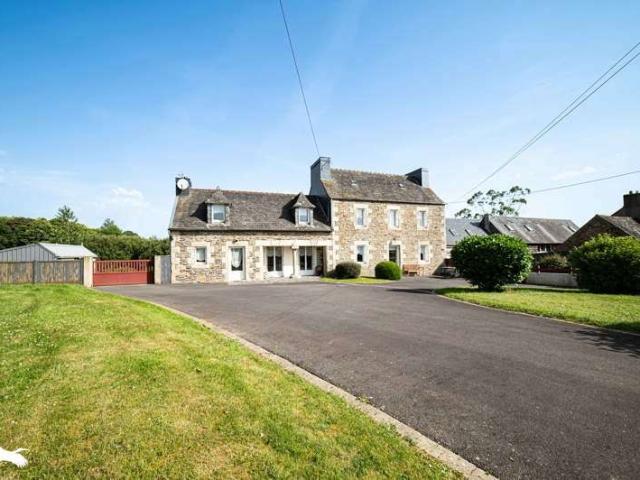 Vente maison 10 pièces Plougonven 29