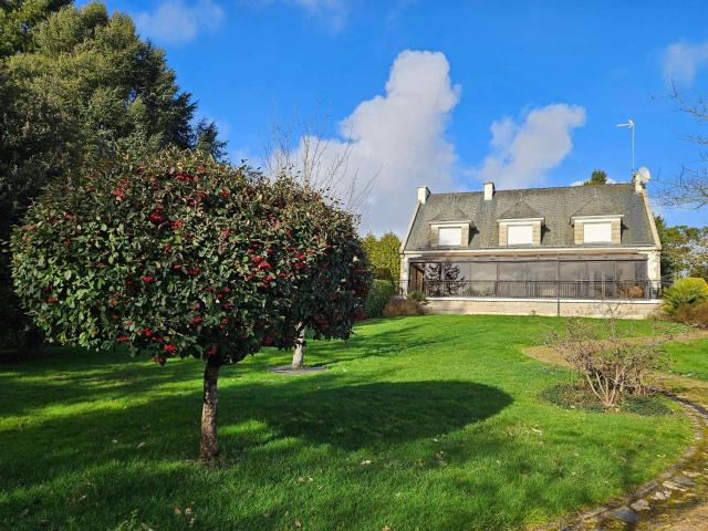 Vente maison 10 pièces Rochefort en Terre 56
