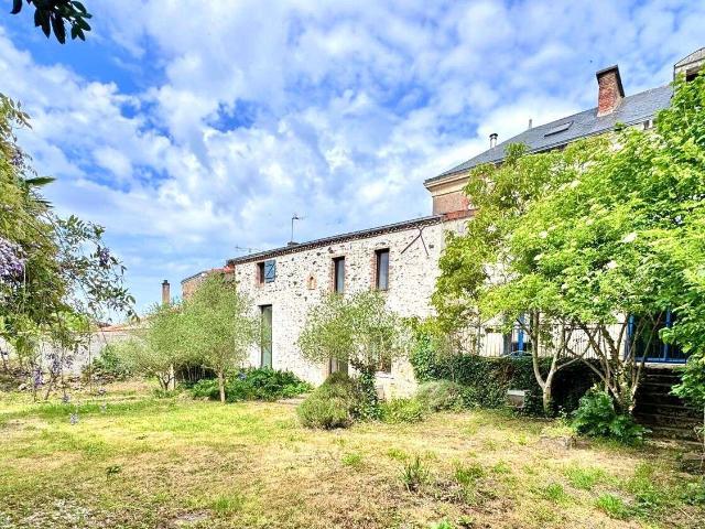 Vente maison 10 pièces Rocheservière 85