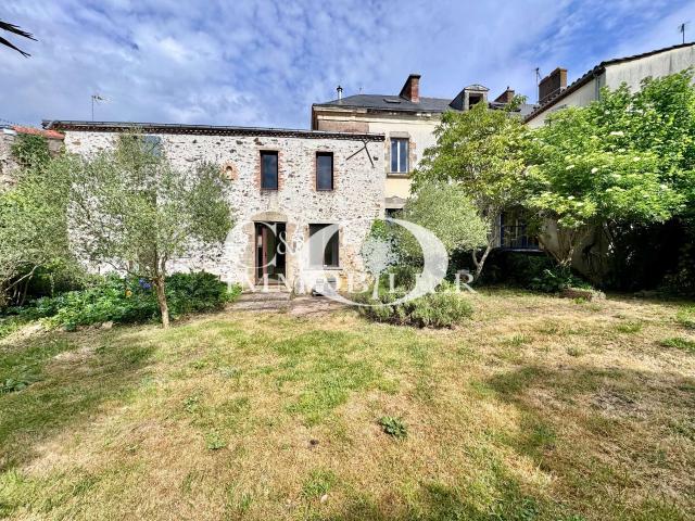 Vente maison 10 pièces Rocheservière 85