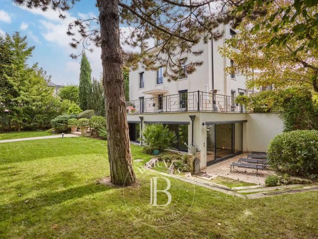 Vente maison 10 pièces Saint Maur des Fossés 94