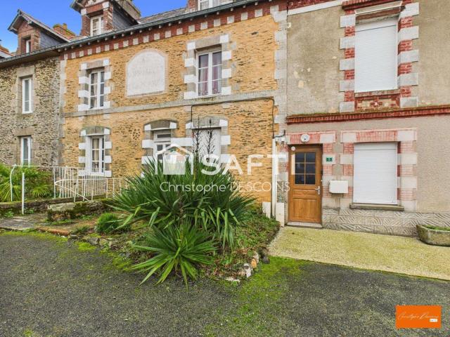 Vente maison 10 pièces Saint Aignan de Couptrain 53
