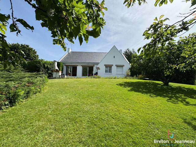 Vente maison 10 pièces Saint Berthevin 53