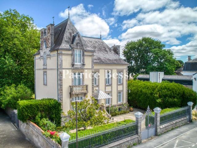 Vente maison 10 pièces Saint Étienne de Montluc 44