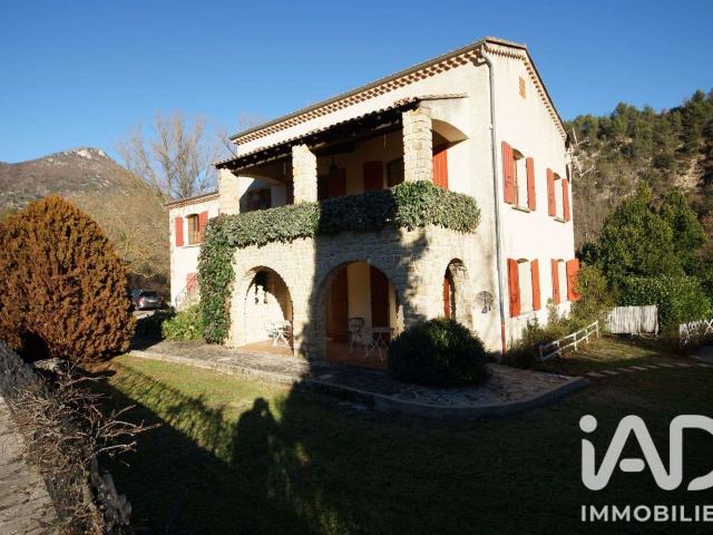 Vente maison 10 pièces Saint Ferréol Trente Pas 26