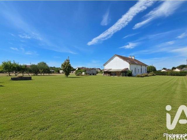 Vente maison 10 pièces Saint Georges de Poisieux 18