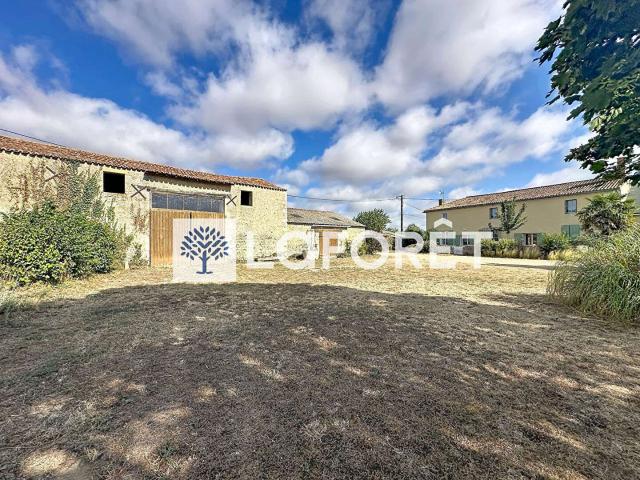 Vente maison 10 pièces Saint Généroux 79