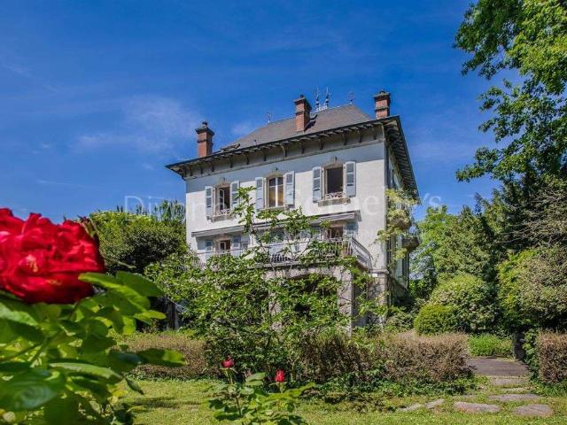 Vente maison 10 pièces Saint Julien en Genevois 74