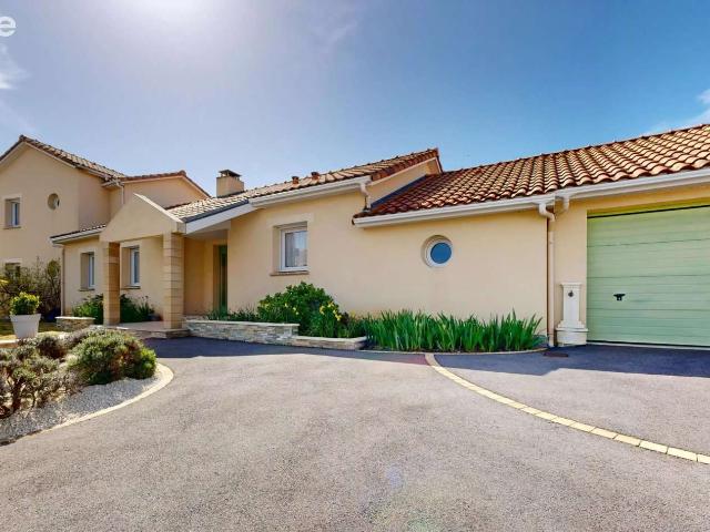 Vente maison 10 pièces Saint Philbert de Grand Lieu 44