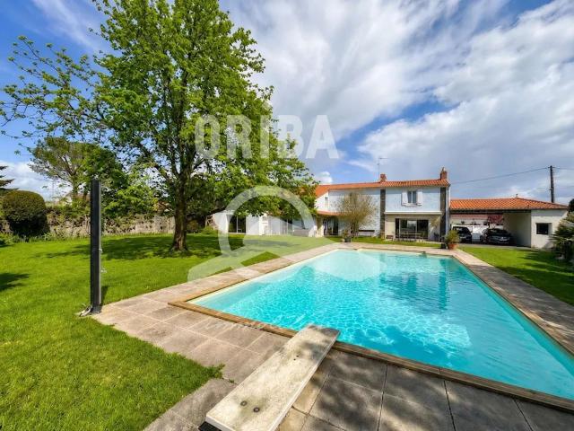 Vente maison 10 pièces Saint Sébastien Sur Loire Jaunaie Profondine 44