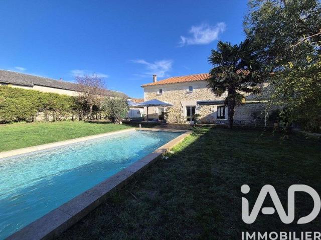 Vente maison 10 pièces Sainte Verge 79
