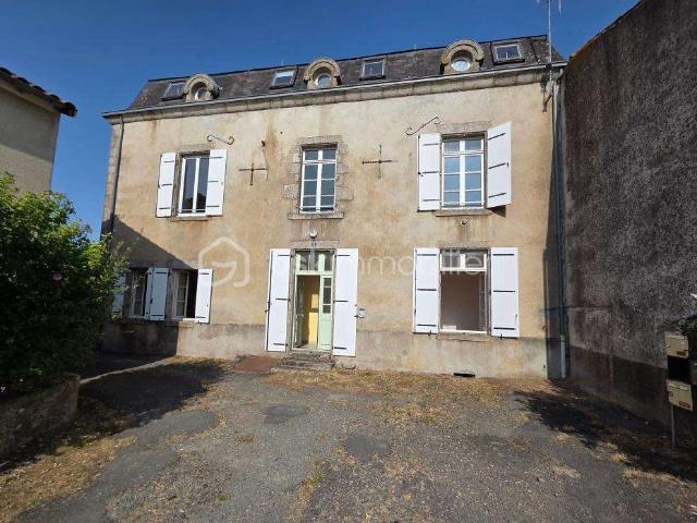 Vente maison 10 pièces Vernoux en Gâtine 79