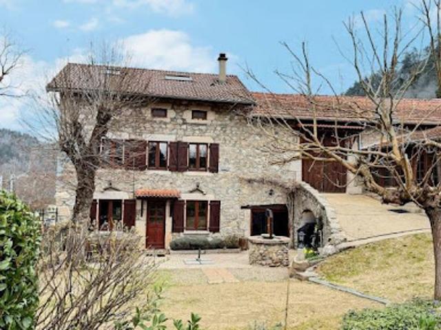 Vente Maison 10 pièces 150 m2 Beauzac