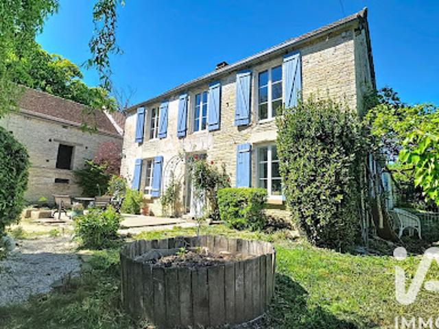 Vente Maison 10 pièces 155 m2 Cruzy le Châtel