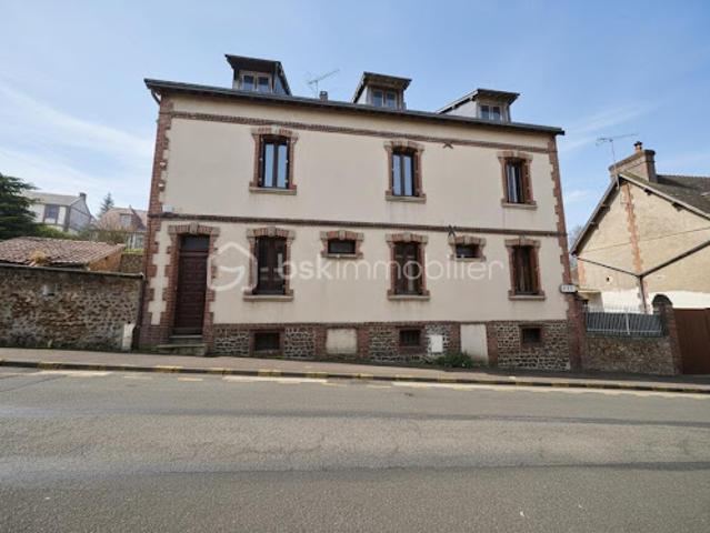 Vente Maison 10 pièces 155 m2 Rugles