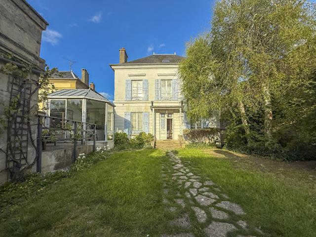 Vente Maison 10 pièces 162.58 m2 Magny en Vexin