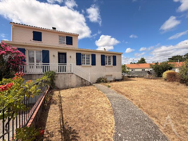 Vente Maison 10 pièces 174 m2 Treize Septiers