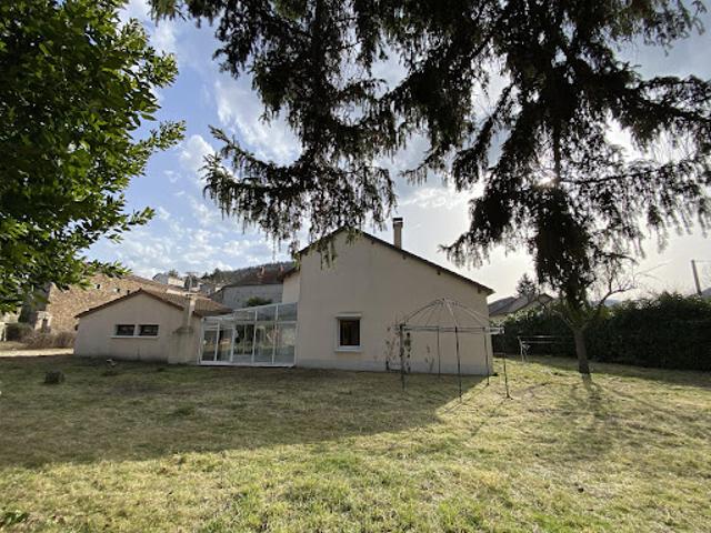 Vente Maison 10 pièces 175 m2 Massiac