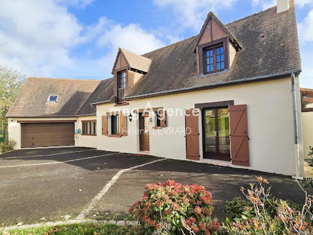Vente Maison 10 pièces 176 m2 Sillé le Guillaume